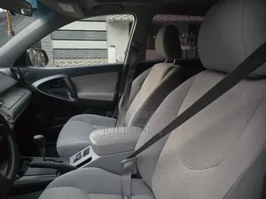 Toyota RAV4 2011 Gris