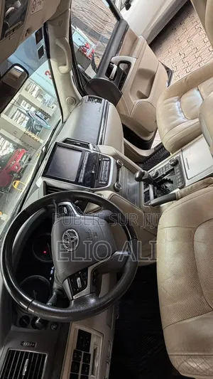 Toyota Land Cruiser 4.5 V8 VXR 2019 Noir
