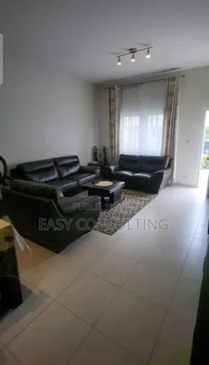 3chbre Duplex dans 1 Ère Rue Funa, Limete à Vendre