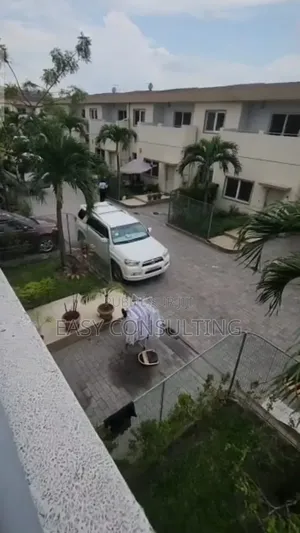 3chbre Duplex dans 1 Ère Rue Funa, Limete à Vendre