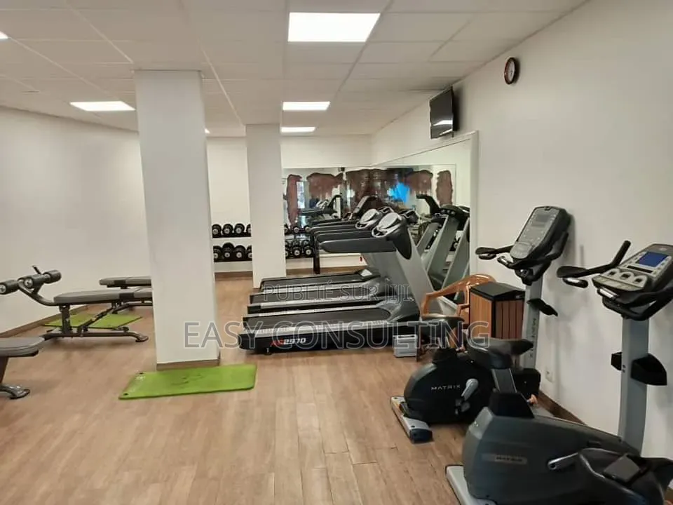 3chbre Duplex dans 1 Ère Rue Funa, Limete à Vendre