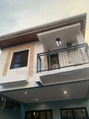 3chbre Maison dans Empire Supreme, Kintambo à Vendre