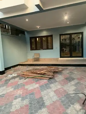 3chbre Maison dans Empire Supreme, Kintambo à Vendre