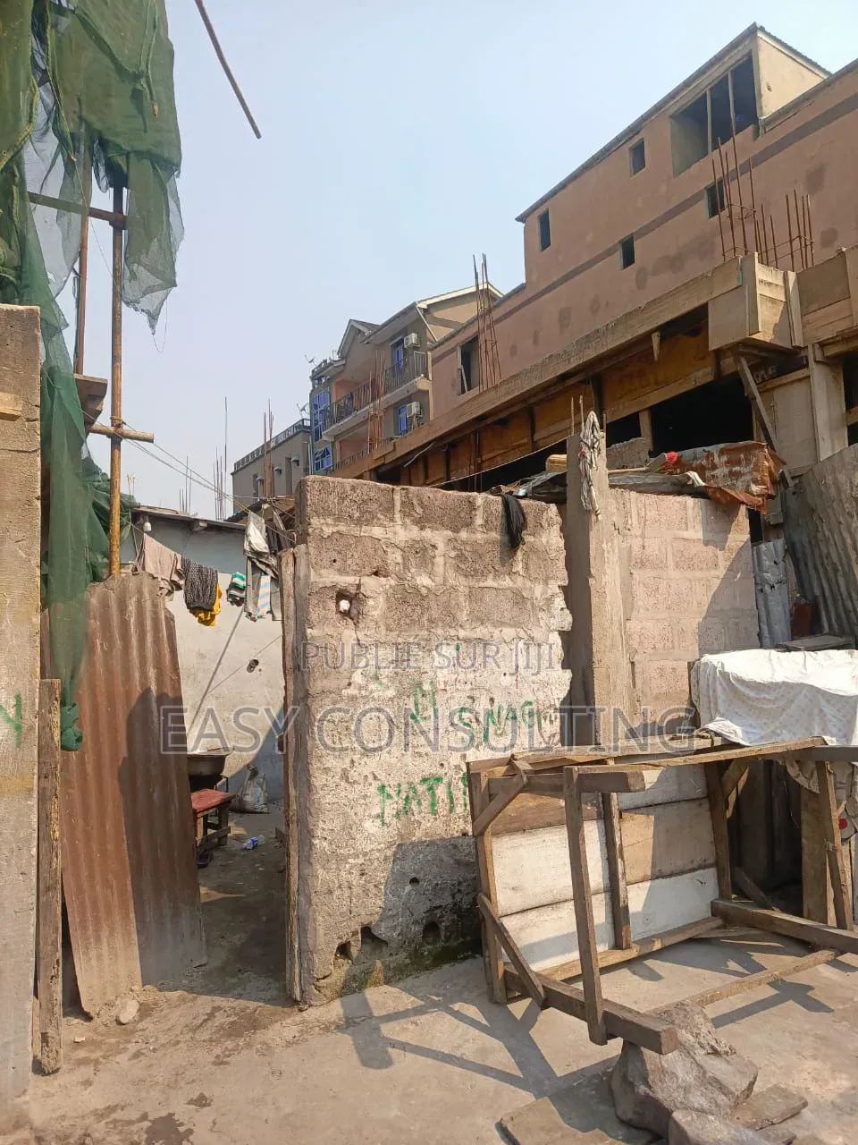 Parcelle À Vendre À Barumbu – À Deux Pas Du Macadam, Emplacement Idéal