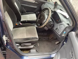 Suzuki Swift 2010 Bleu