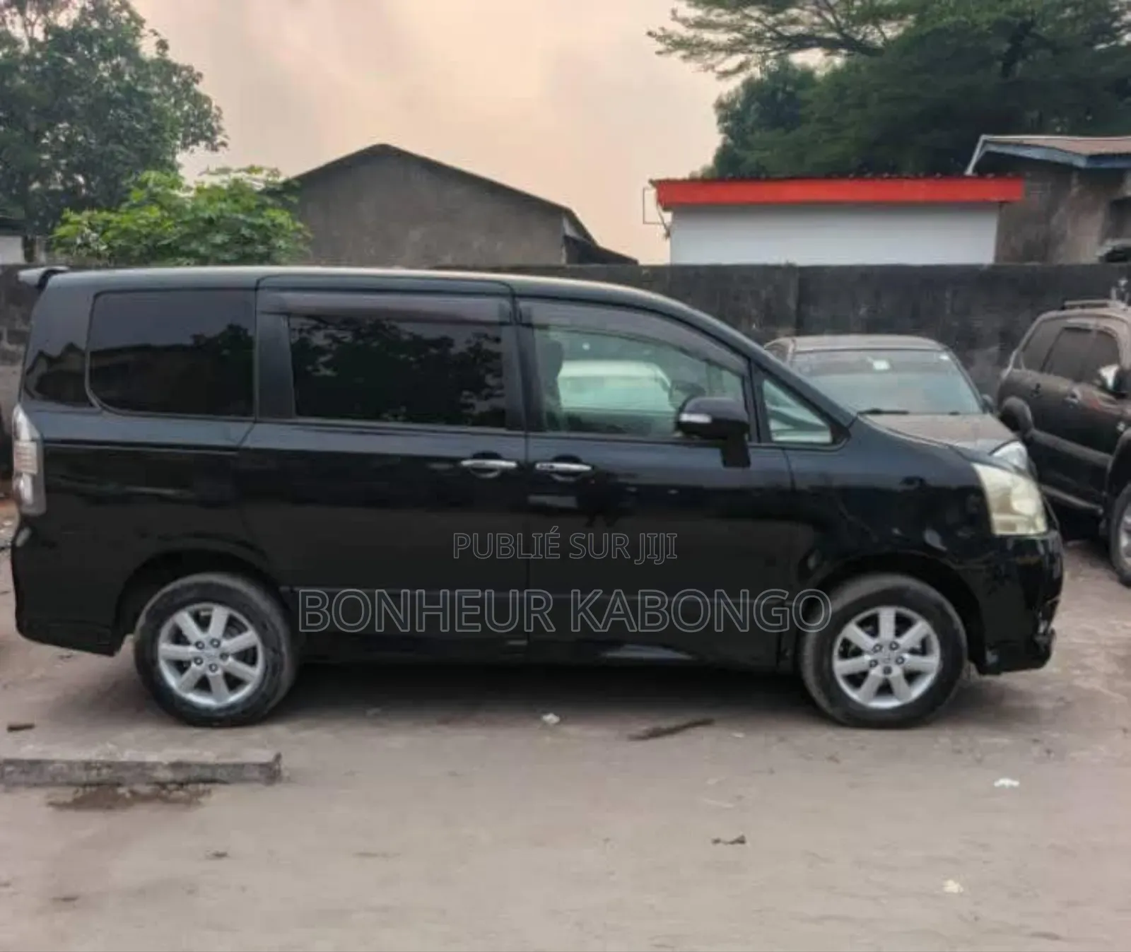 Toyota Noah 2.0 FWD (6 Seater) 2019 Noir