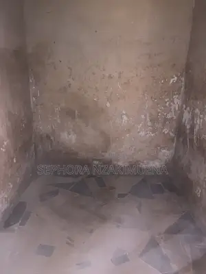 3chbre Maison dans Maison Basse, Limete à Louer