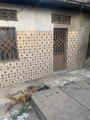 3chbre Maison dans Maison Basse, Limete à Louer
