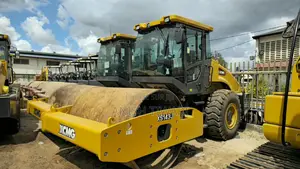 XCMG 143j Roller