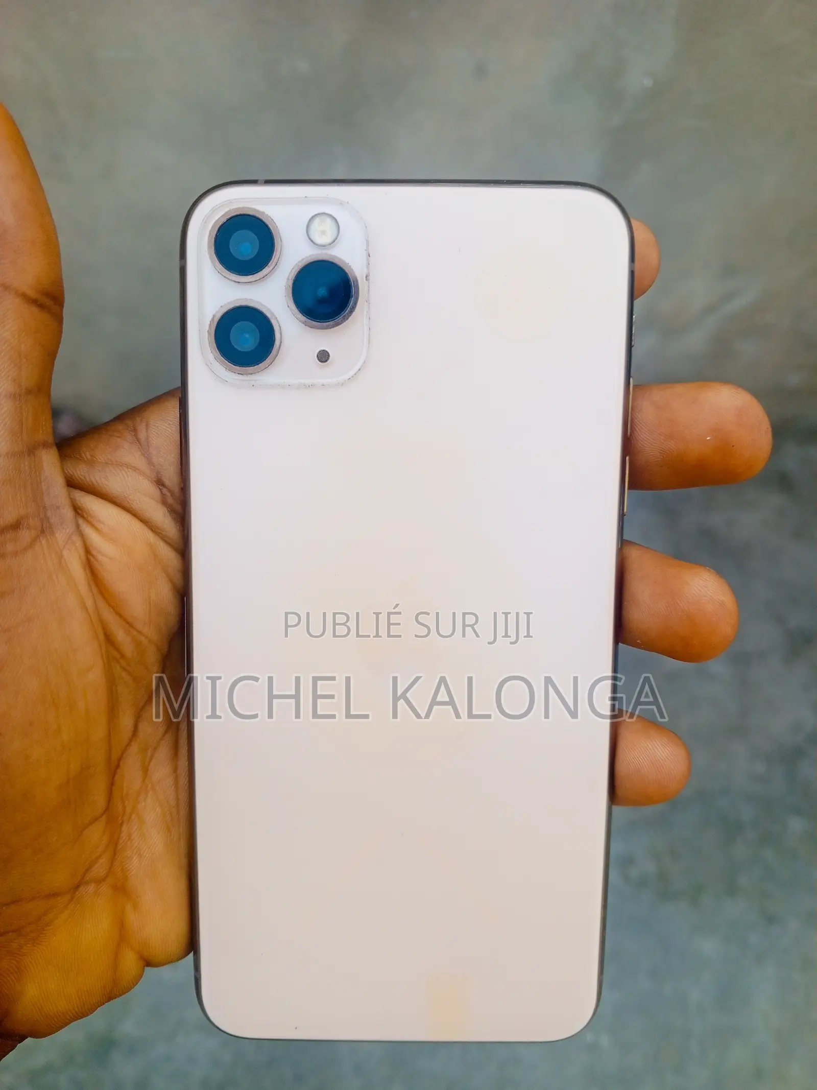 Apple iPhone 11 Pro Max 64 GB Doré