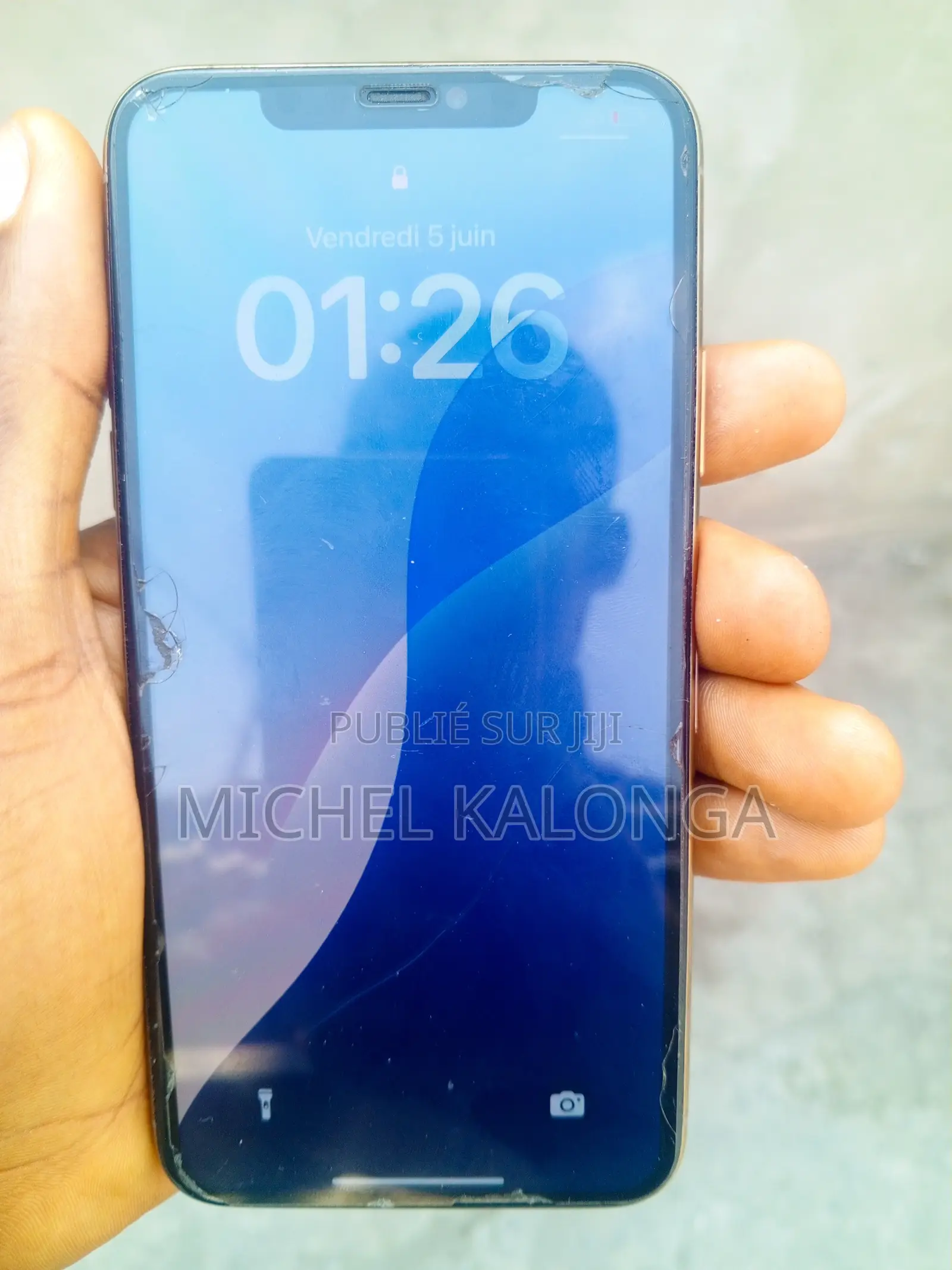 Apple iPhone 11 Pro Max 64 GB Doré
