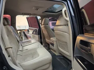 Toyota Land Cruiser 4.5 V8 GXR 2020 Noir