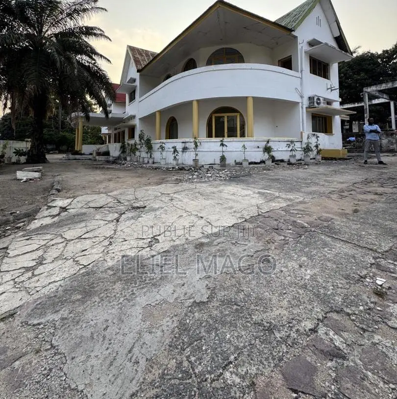 Vente D'une Villa Dans La Commune De La Gombe