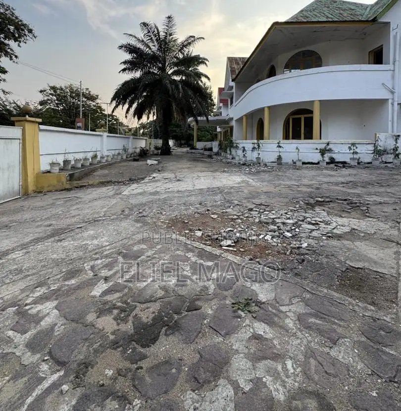 Vente D'une Villa Dans La Commune De La Gombe