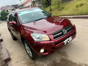 Toyota RAV4 2012 Rouge