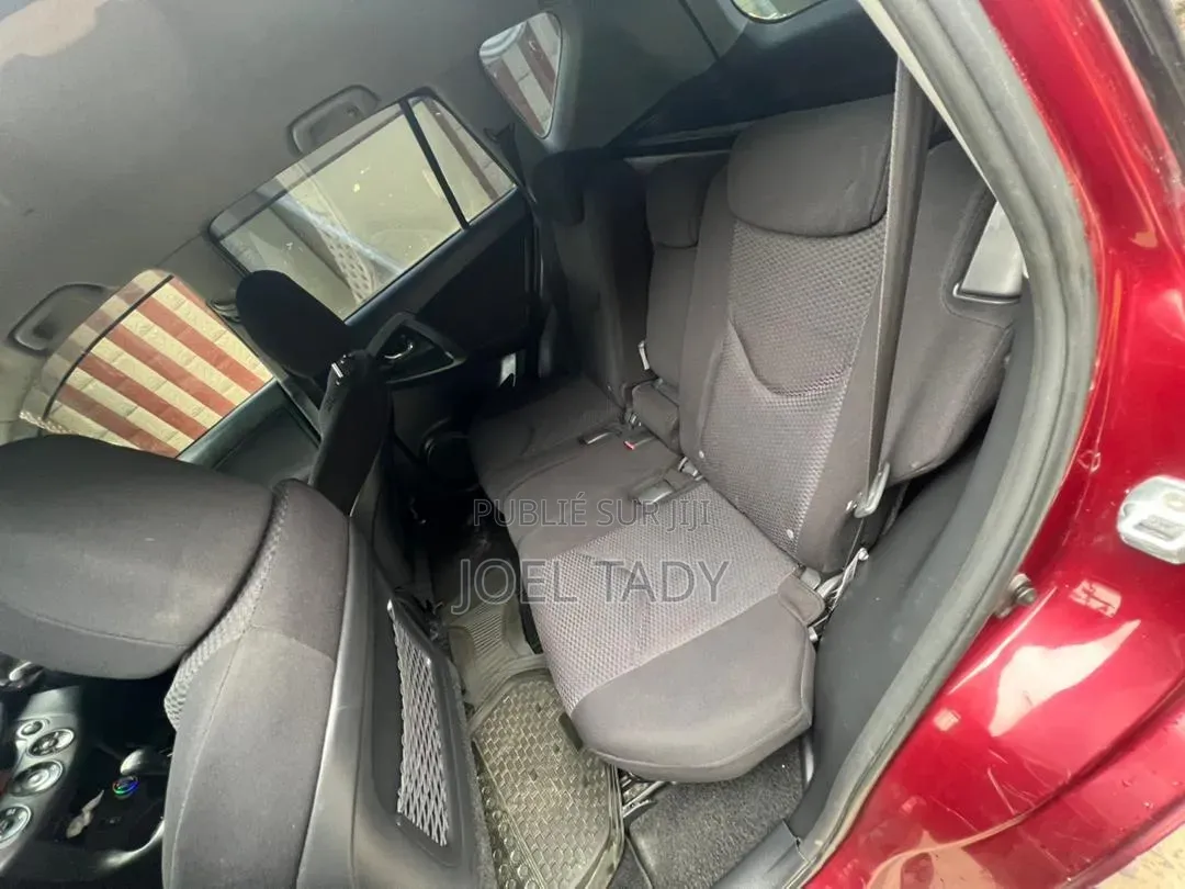 Toyota RAV4 2012 Rouge