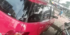Toyota IST 2016 Rouge