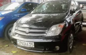 Toyota IST 2016 Noir