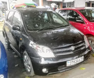 Toyota IST 2016 Noir