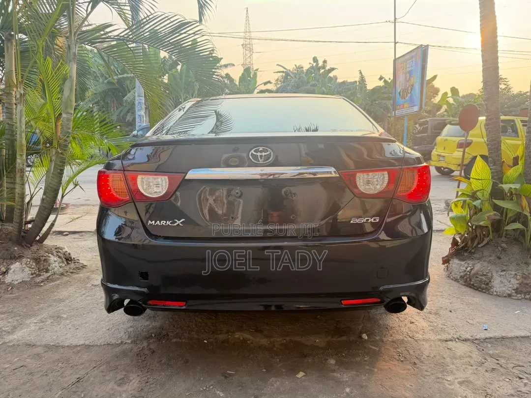 Toyota Mark II 2023 Noir
