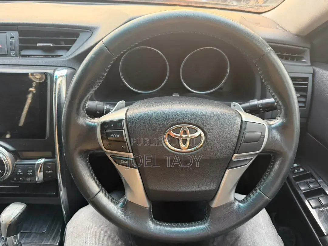 Toyota Mark II 2023 Noir
