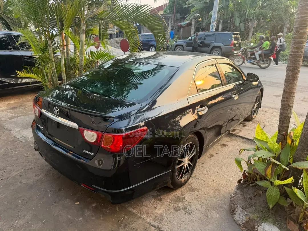 Toyota Mark II 2023 Noir
