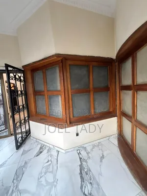 4chbre Villa dans Empire Supreme, Ngaliema à Louer