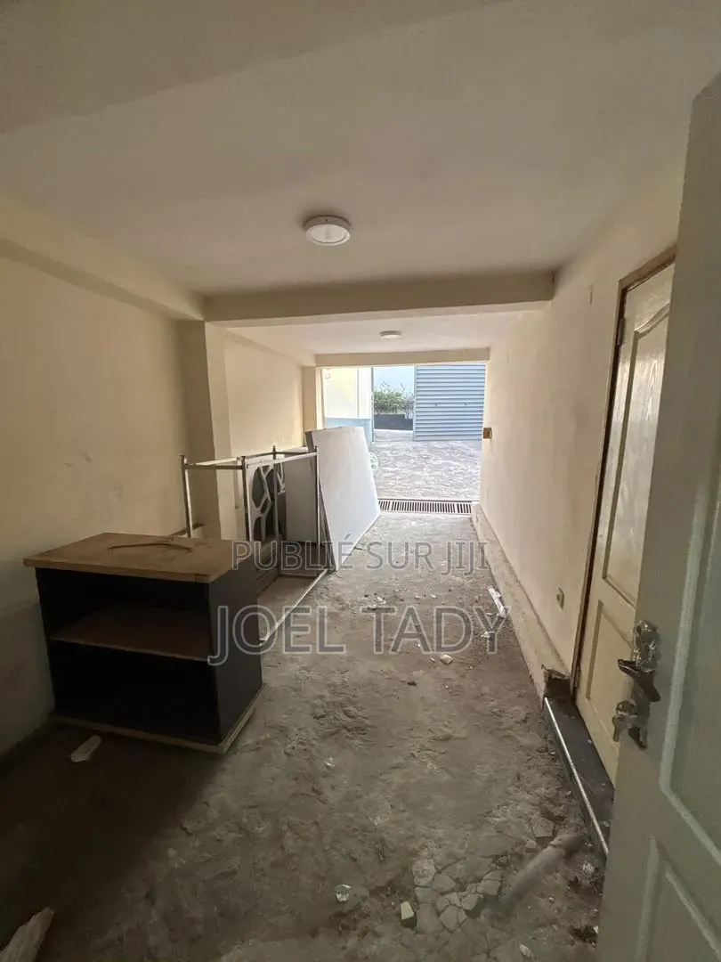 4chbre Villa dans Empire Supreme, Ngaliema à Louer