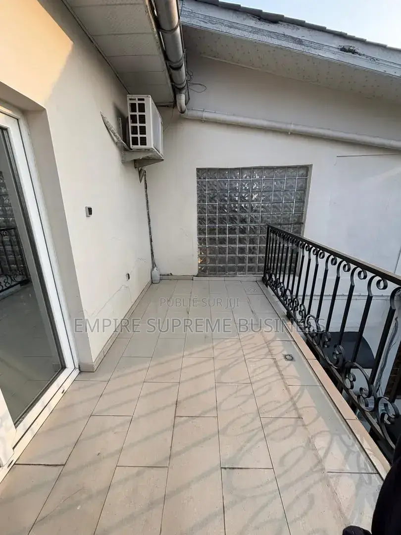 4chbre Villa dans Empire Supreme, Ngaliema à Louer
