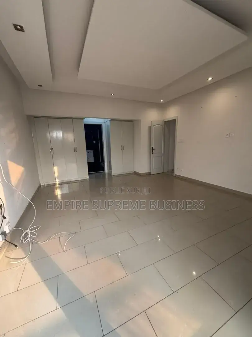4chbre Villa dans Empire Supreme, Ngaliema à Louer