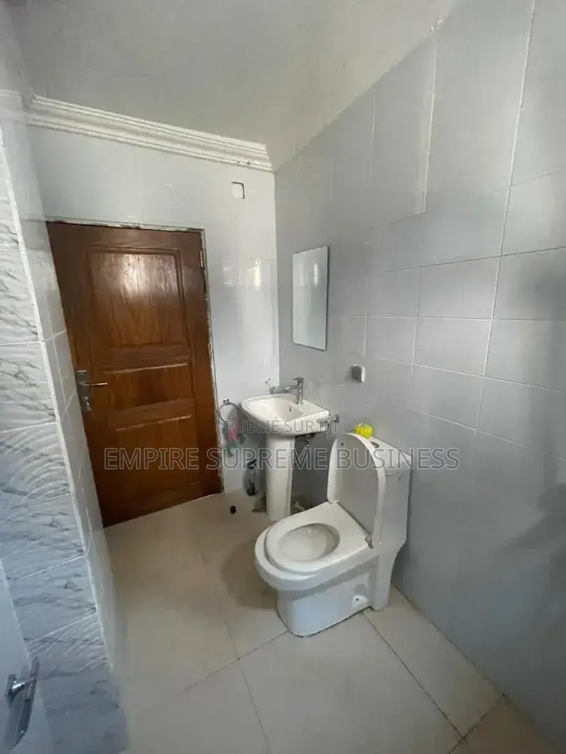 2chbre Appartement dans Empire Supreme, Ngaliema à Louer
