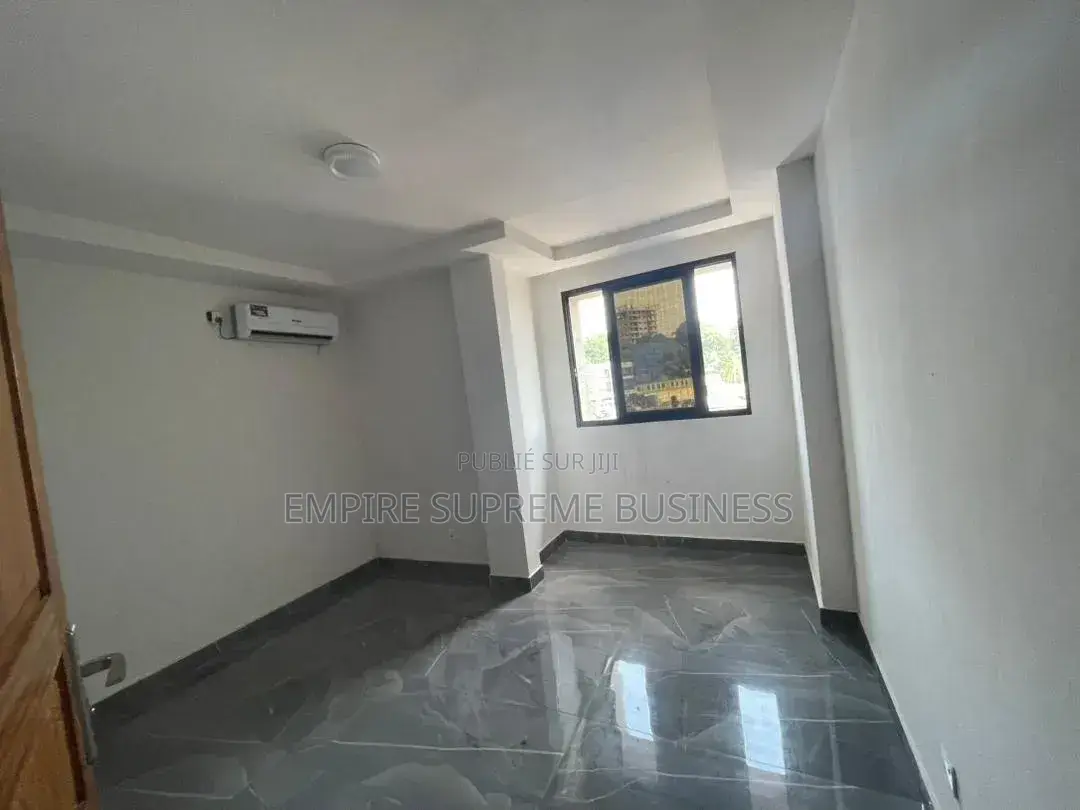 2chbre Appartement dans Empire Supreme, Ngaliema à Louer