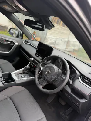 Toyota RAV4 2025 Gris