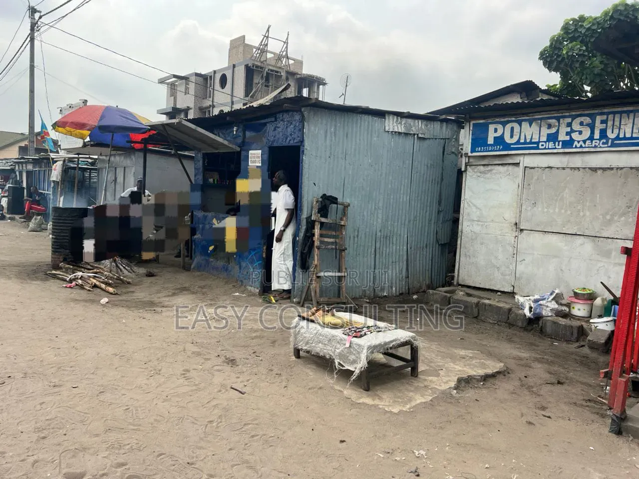 Parcelle Commerciale À Vendre Sur Macadam À N'djili Quartier 5