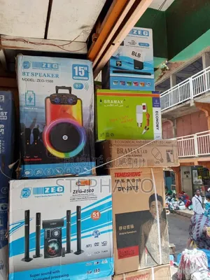 Maison Stéphane Smart Vous Présenter De Télévision Smart, Congélateur
