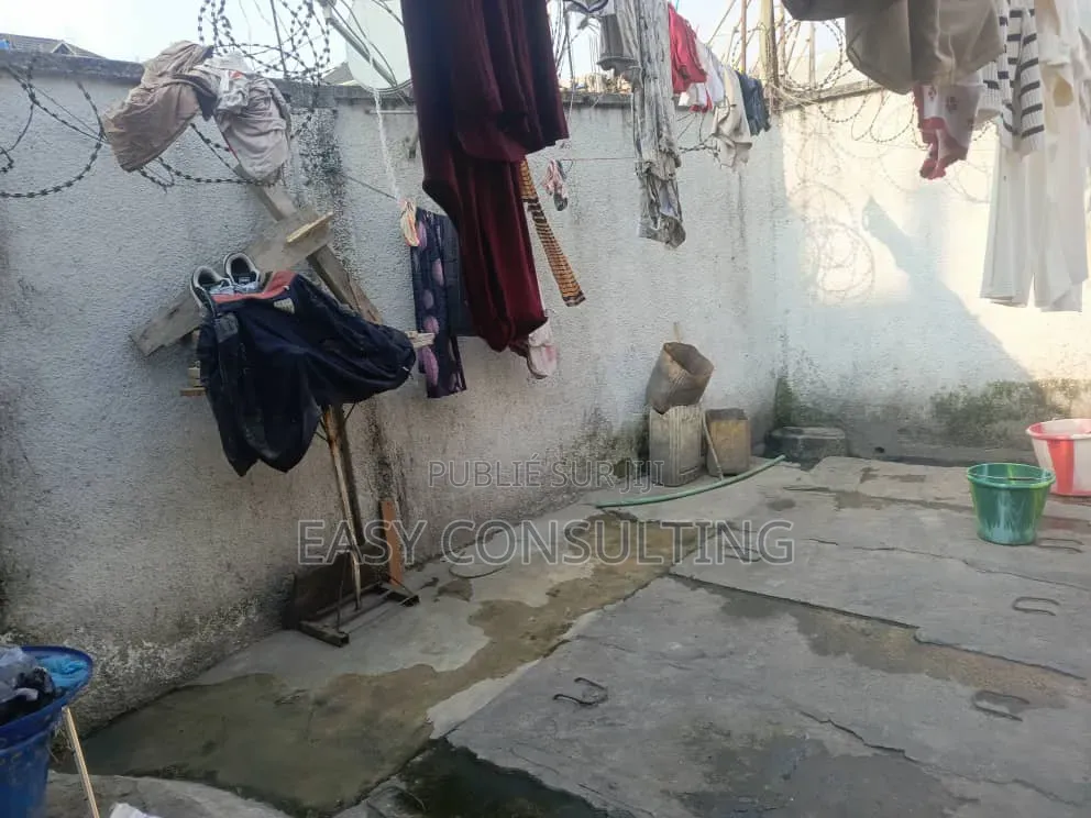 3chbre Villa dans Kabinda, Barumbu à Vendre