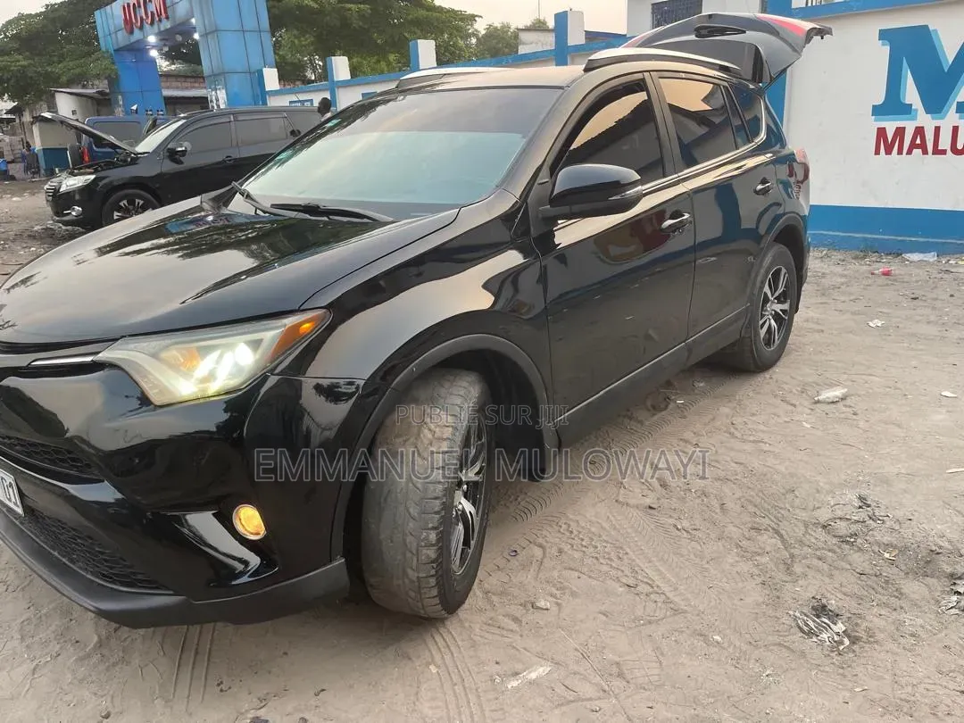 Toyota RAV4 2017 Noir