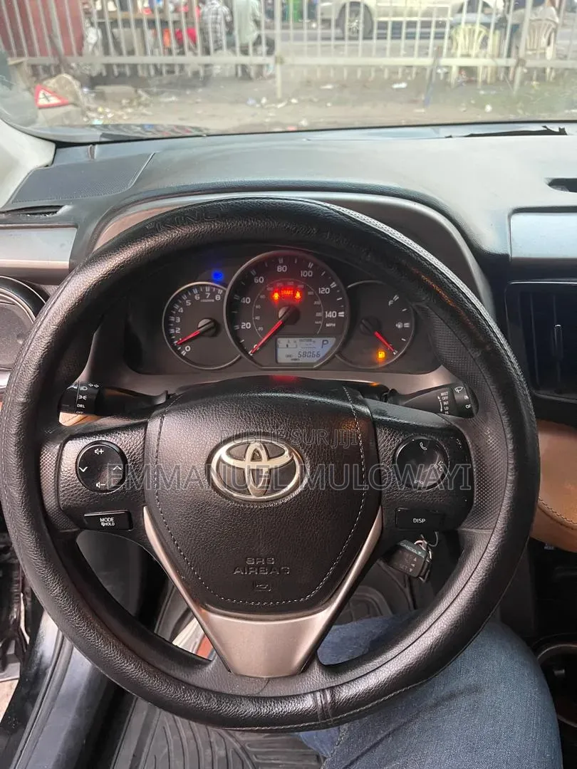 Toyota RAV4 2017 Noir