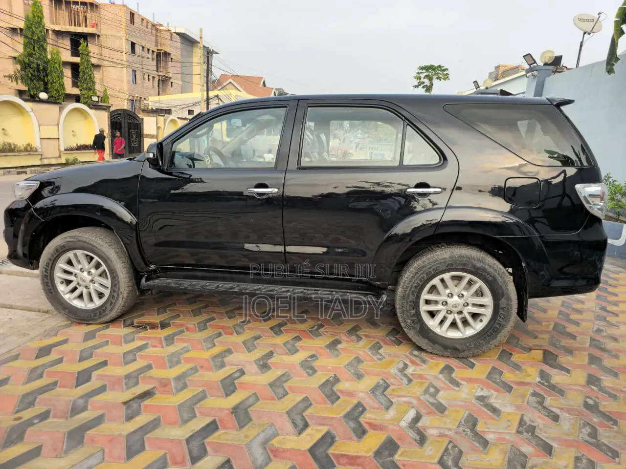 Toyota Fortuner 2016 Noir