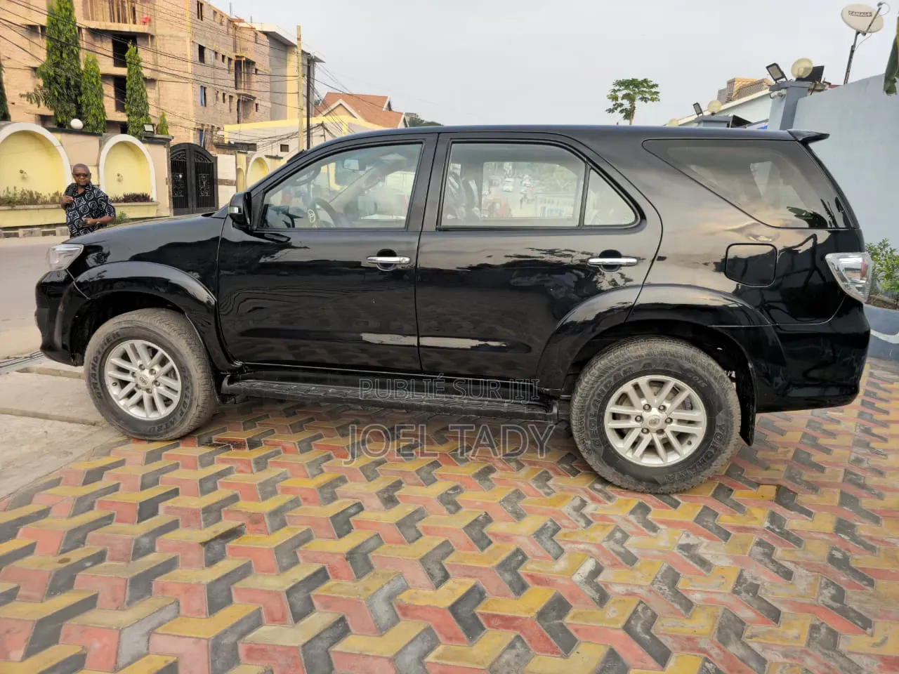 Toyota Fortuner 2016 Noir
