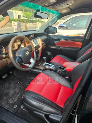 Toyota Fortuner 2025 Noir