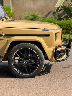 Mercedes-Benz G-Class G 400 d 2024 Beige