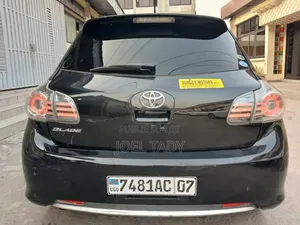 Toyota Lame 2012 Bleu