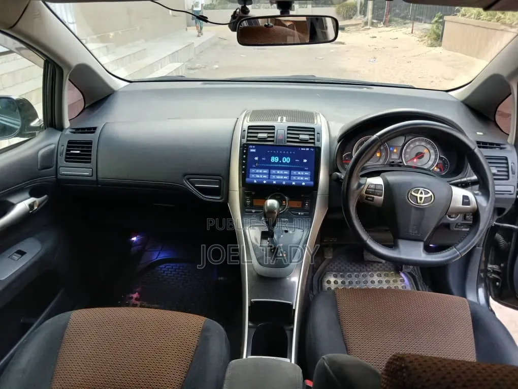 Toyota Lame 2012 Bleu