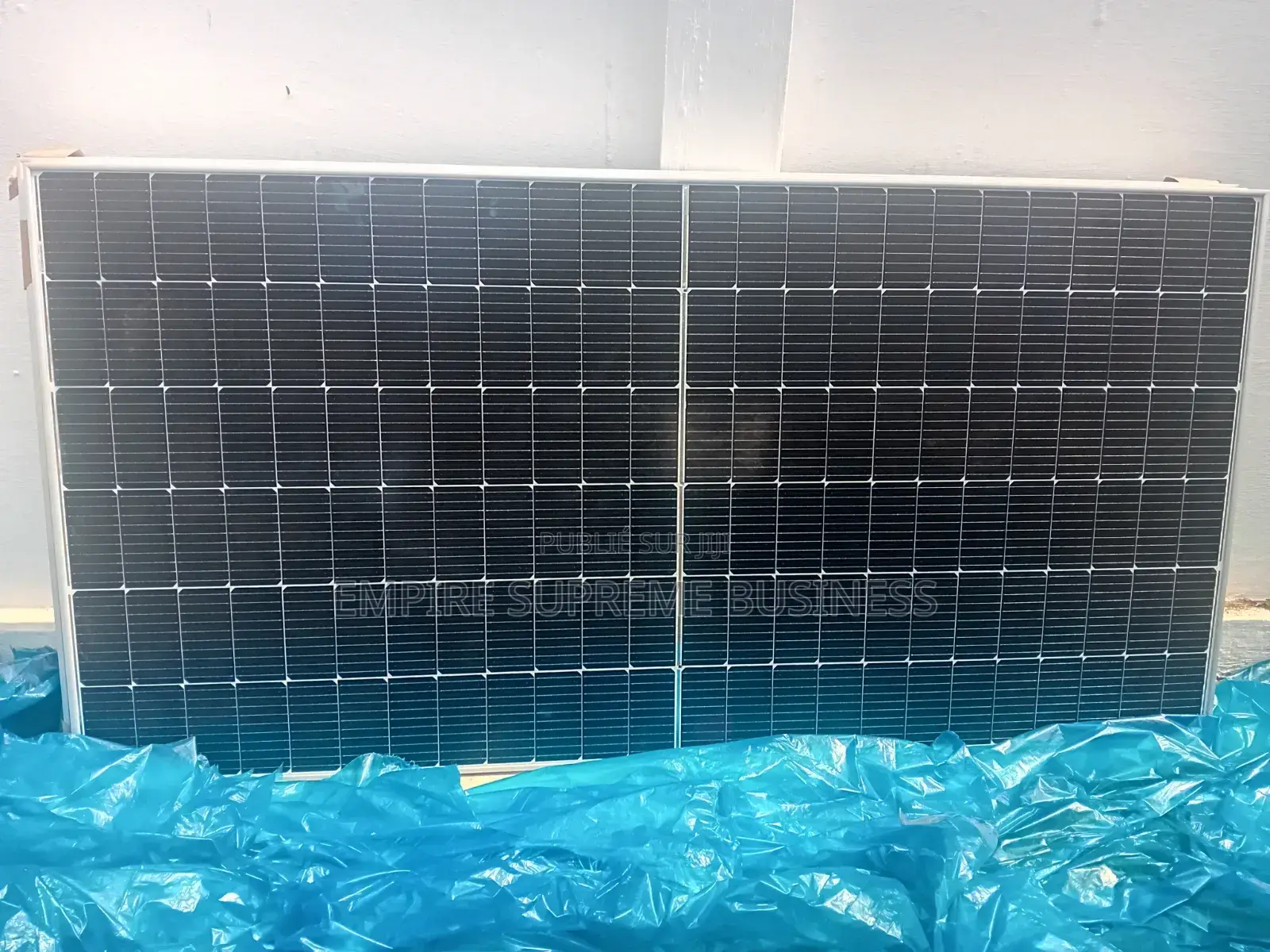 Vente Des Panneaux Solaires Canadian Solar Cs6w-550ms Prof