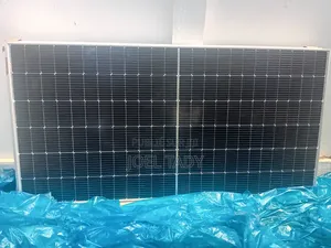 Vente Des Panneaux Solaires Canadian Solar Cs6w-550ms Prof
