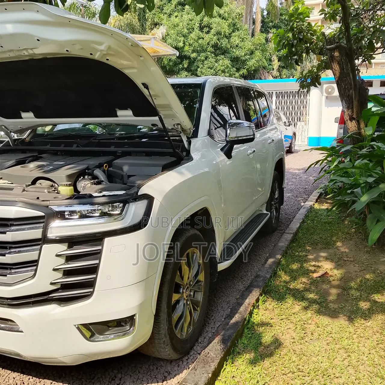 Nouveau Toyota Land Cruiser 2025 Blanc cassé