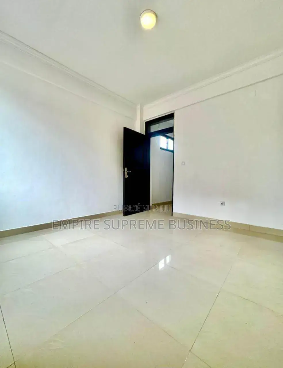 8chbre Blocs d'appartements dans Empire Supreme, Kintambo à Vendre