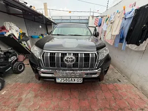Toyota Land Cruiser Prado 2024 Gris