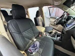 Toyota Land Cruiser Prado 2024 Gris